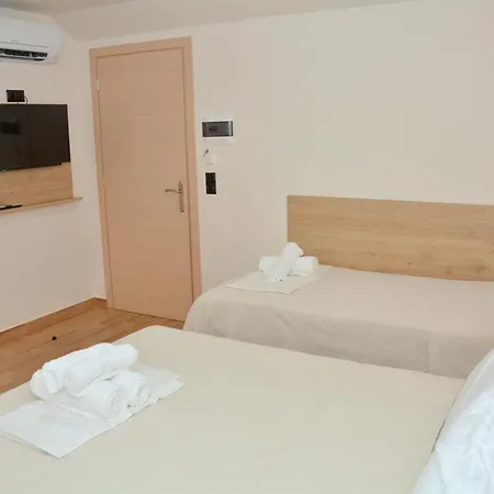 Denis Studios And Apartments Paralia Katerinis Room photo